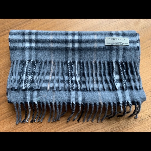Burberry Cashmere Scarf - Picture 2 of 3